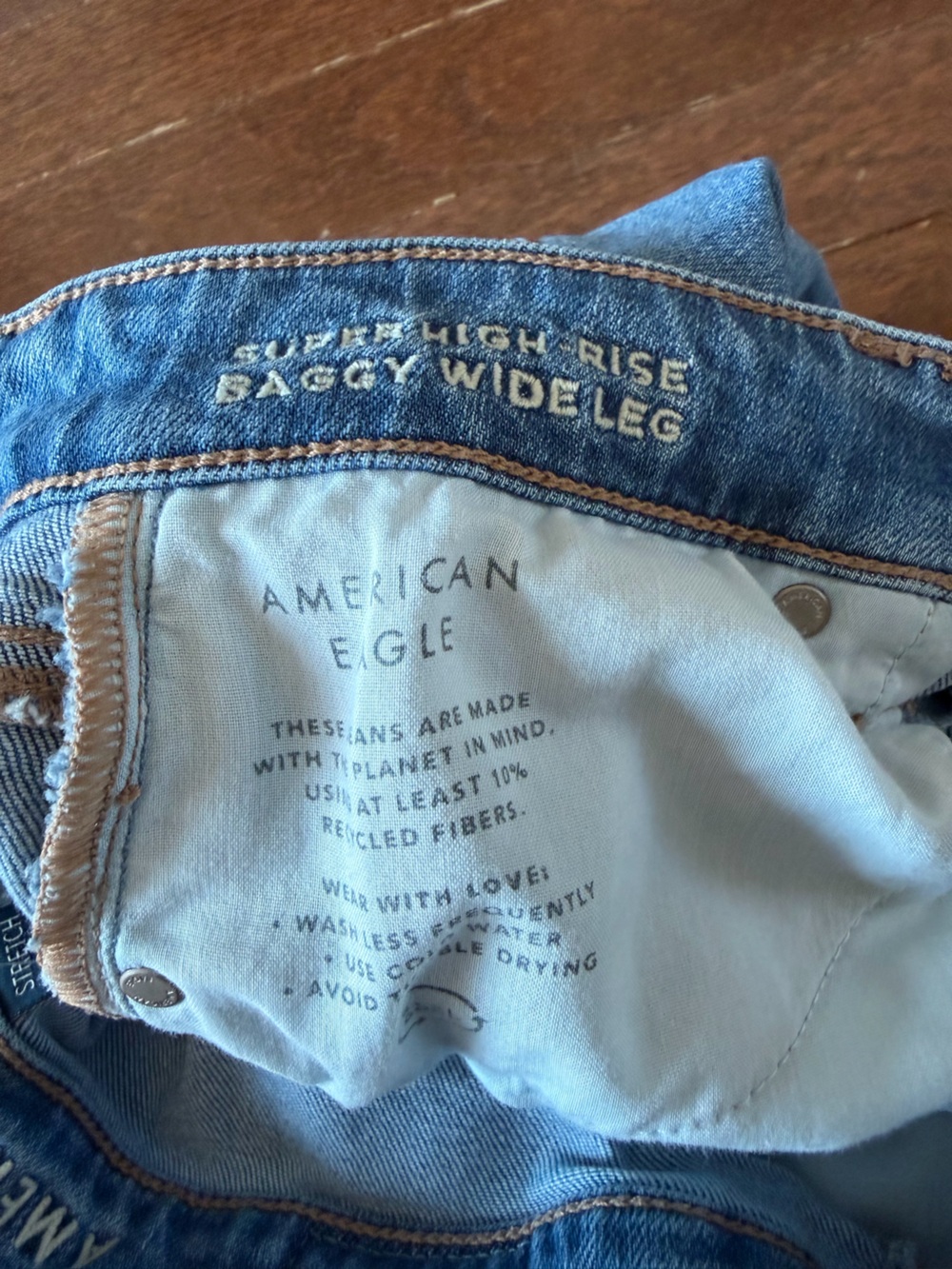 American Eagle High Rise Wide Leg Cargo Jeans - Picture 8 of 12